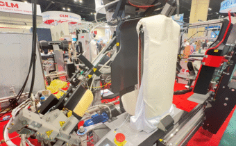 포니 사의 신형 싱글 벅 셔츠 유닛. 필자는 검은색의 난스틱 코팅이 늘 맘에 들었었다.